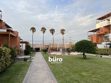 LINDO DEPARTAMENTO EN VENTA, CONDOMINIO FRENTE AL MAR, CERRO AZUL
