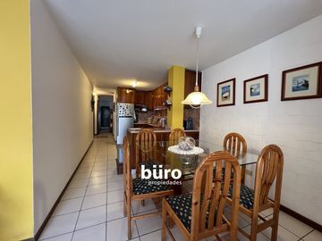 LINDO DEPARTAMENTO EN VENTA, CONDOMINIO FRENTE AL MAR, CERRO AZUL