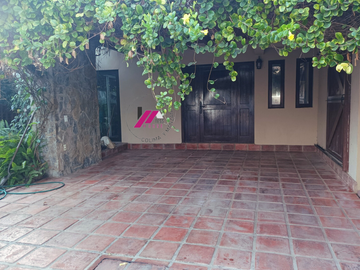 HERMOSA CASA EN CONDOMINIO REAL DE SANTIAGO