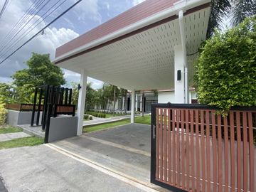Idyllic haven for sale: 350sqm 4 bed 4 bath thee Priced at ฿10,900,000.
