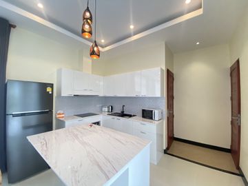 Idyllic haven for sale: 350sqm 4 bed 4 bath thee Priced at ฿10,900,000.
