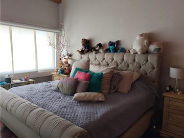 EXCLUSIVA RESIDENCIA EN PRADO LARGO, CON BUENOS ACABADOS