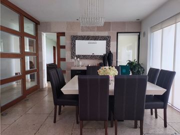 EXCLUSIVA RESIDENCIA EN PRADO LARGO, CON BUENOS ACABADOS