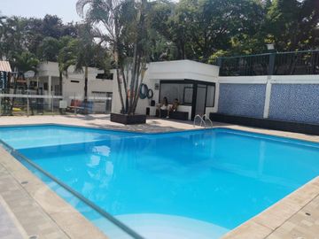 Casa En Venta O Renta En Condominio Sector Camino Real, Tres Niveles Con Zona Bbq