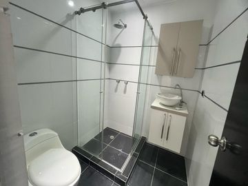 Casa En Venta O Renta En Condominio Sector Camino Real, Tres Niveles Con Zona Bbq