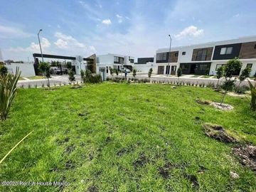 Zakia casa nueva de 4 recamaras en VENTA RAH2060