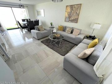 Zakia casa nueva de 4 recamaras en VENTA RAH2060