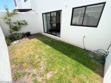 Zakia casa nueva de 4 recamaras en VENTA RAH2060