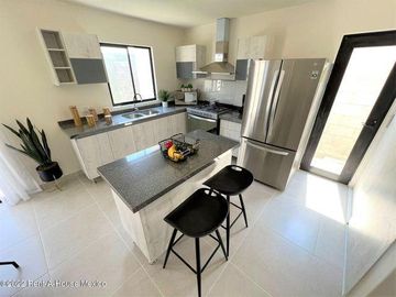 El Marques casa nueva de 3 recamaras en VENTA RAH2410