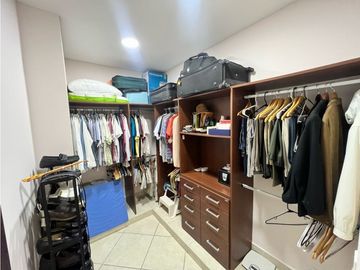 Apartamento Amueblado en Venta Embassy Club 2 Recámaras 147 Mts2