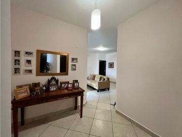 Apartamento Amueblado en Venta Embassy Club 2 Recámaras 147 Mts2