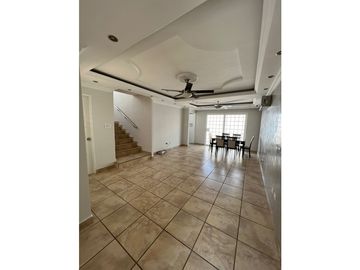 VENDO o ALQUILO  PH EVEREST PASEO DEL NORTE BRISAS DEL GOLF