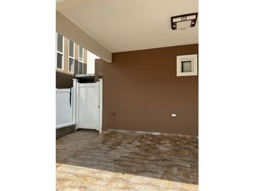 VENDO o ALQUILO  PH EVEREST PASEO DEL NORTE BRISAS DEL GOLF