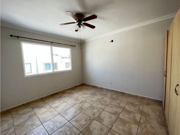 VENDO o ALQUILO  PH EVEREST PASEO DEL NORTE BRISAS DEL GOLF