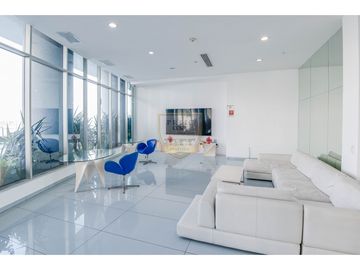 SE VENDE APARTAMENTO EN YACHT CLUB, AVENIDA BALBOA (MC)
