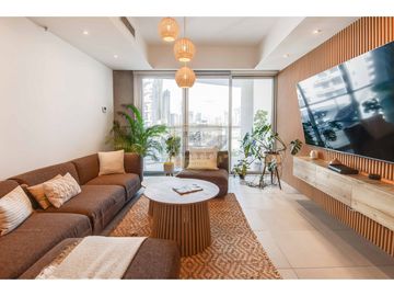 SE VENDE APARTAMENTO EN YACHT CLUB, AVENIDA BALBOA (MC)