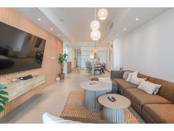 SE VENDE APARTAMENTO EN YACHT CLUB, AVENIDA BALBOA (MC)