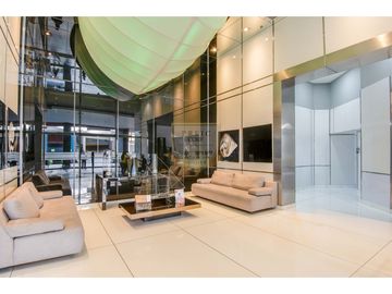 SE VENDE APARTAMENTO EN YACHT CLUB, AVENIDA BALBOA (MC)