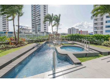 SE VENDE APARTAMENTO EN YACHT CLUB, AVENIDA BALBOA (MC)