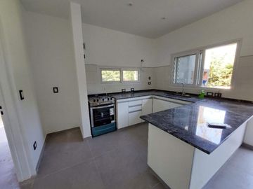 Casa en alquiler en El Carmencito
