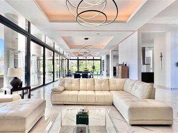 Casa en Venta en Cond. Las Brisas de Chicureo - El Parronal