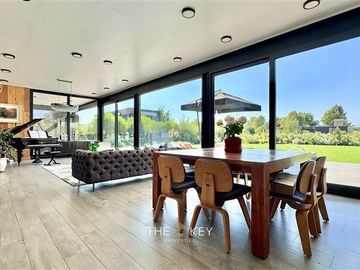 Casa en Venta en Cond. Las Brisas de Chicureo - La Pirca