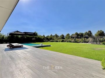 Casa en Venta en Cond. Las Brisas de Chicureo - La Pirca