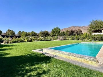 Casa en Venta en Cond. Las Brisas de Chicureo - La Pirca