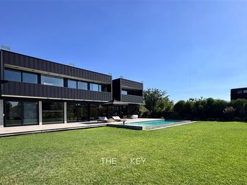 Casa en Venta en Cond. Las Brisas de Chicureo - La Pirca