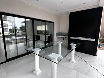 CASA EN VENTA EN CANNING 4 AMBIENTES A ESTRENAR