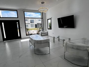 CASA EN VENTA EN CANNING 4 AMBIENTES A ESTRENAR