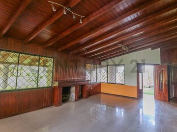 La Armenia 1, Casa con terreno en venta