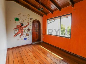 La Armenia 1, Casa con terreno en venta