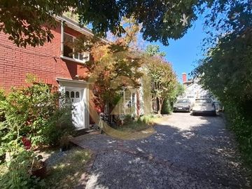 CASA EN VENTA, 3DORM 4BAÑOS, PROVIDENCIA