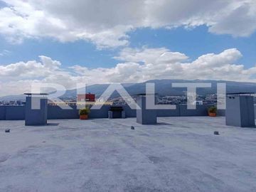 Departamento con Patio en Venta en la 6 de Diciembre y Rio Coca