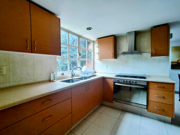 Casa Sola en Venta,  Calz. Las Aguilas, Lomas de Guadalupe, Alvaro Obregon, CDMX