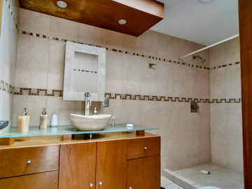 Casa Sola en Venta,  Calz. Las Aguilas, Lomas de Guadalupe, Alvaro Obregon, CDMX