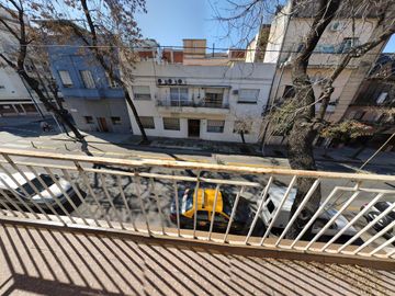 PH EN DUPLEX 5 AMBIENTES CON BALCON PATIO Y TERRAZA EN BARRACAS VENTA