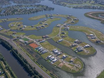 ESPECTACULAR LOTE A LA  LAGUNA  en venta en Los Puentes - Nordelta