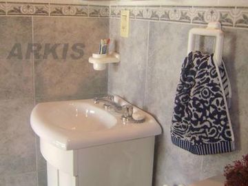 HERMOSO PH CON ENTRADA INDEPENDIENTE, TERRAZA Y QUINCHO, BALCON FRENTE AL PARQUE