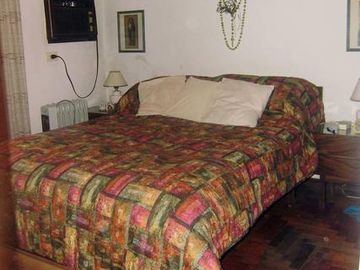 HERMOSO PH CON ENTRADA INDEPENDIENTE, TERRAZA Y QUINCHO, BALCON FRENTE AL PARQUE