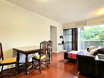 Dean Funes 1700   Departamento de 3 ambientes con balcón  Parque Patricios