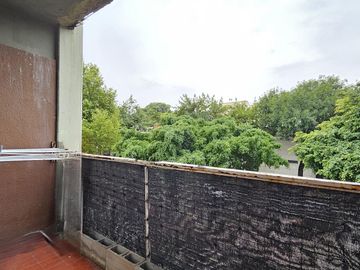 Dean Funes 1700   Departamento de 3 ambientes con balcón  Parque Patricios