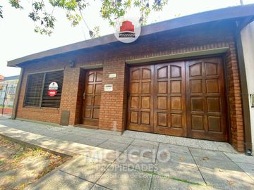 Casa en venta, Don Bosco N°549 entre H. Yrigoyen y Asborno, Escobar centro