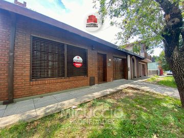 Casa en venta, Don Bosco N°549 entre H. Yrigoyen y Asborno, Escobar centro
