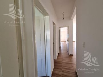 Venta - Casa 4/Cuatro Ambientes, Dependencia, Jardín - San Gabriel, Villanueva