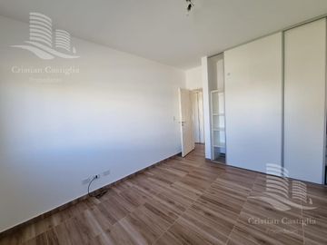 Venta - Casa 4/Cuatro Ambientes, Dependencia, Jardín - San Gabriel, Villanueva