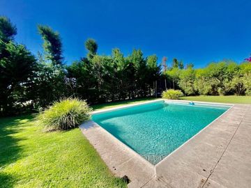 Casa en venta - 6 Dormitorios 5 Baños - 1510mts2 - Tigre