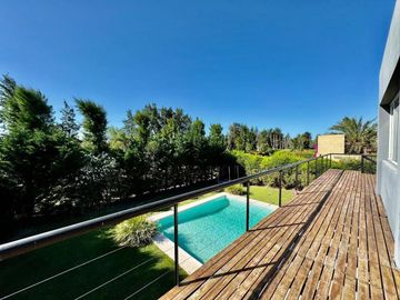 Casa en venta - 6 Dormitorios 5 Baños - 1510mts2 - Tigre