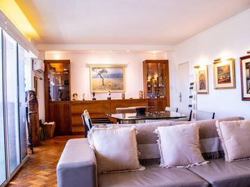 Divino piso exclusivo de 3 dormitorios con hermosa vista abierta!